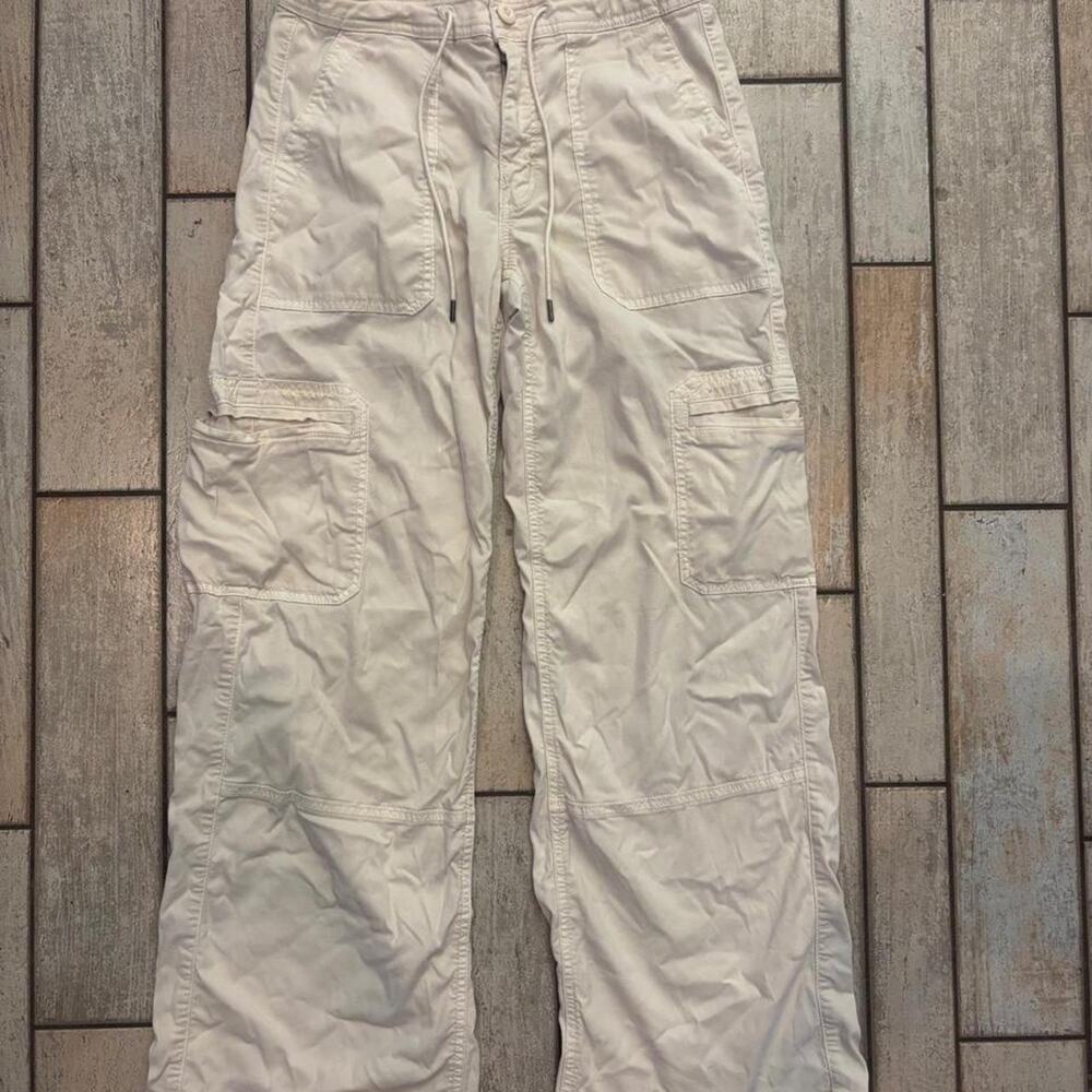 American eagle outfitters cream cargo pants